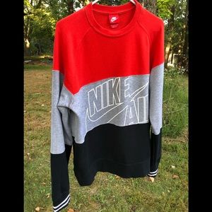 NIKE SWETSHIRT